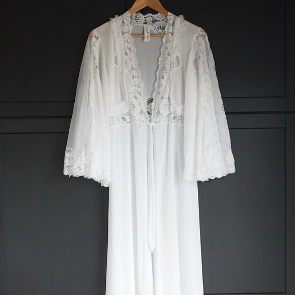 🌷Confezione Anna | Vintage 70s/80s Italian Bridal Peignoir Set w Gorgeous Lace